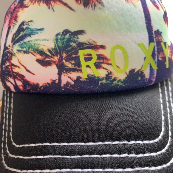 ROXY! - Picture 2 of 8